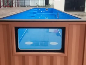 11,8 m langer Poolcontainer